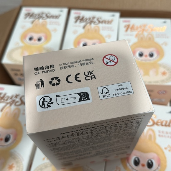 Authentic pop mart have a seat labubu have a seat - blind box, unopened - Picture 3 of 4